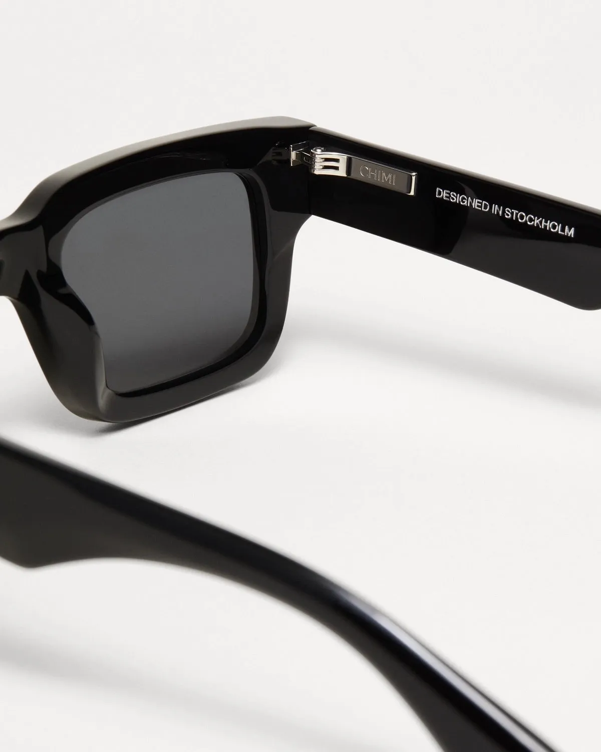 05 Sunglasses Black