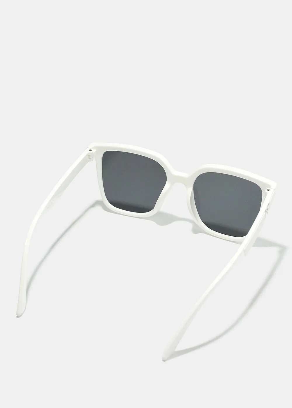 A  Classic Square Sunglasses