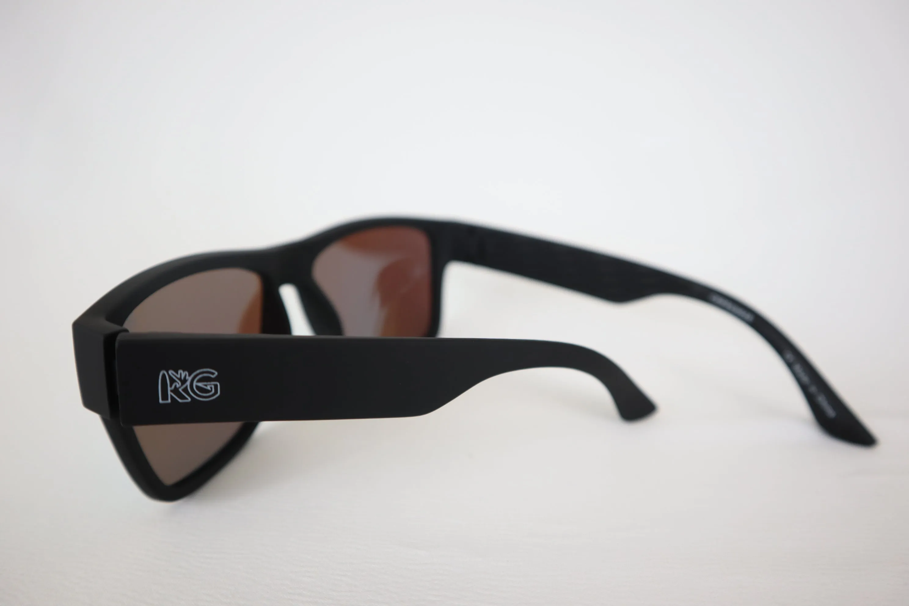 KG Classic Polarized Sunglasses - Blue Lens